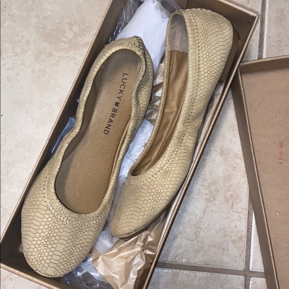 Lucky Brand flats